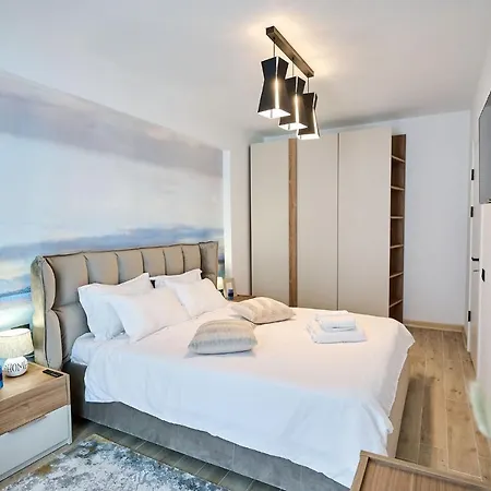 Summer Infinity Apartment Beach Resort Mamaia Exterior photo